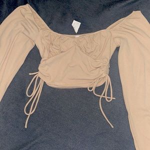 Cute beige top 🤍size: medium with tags